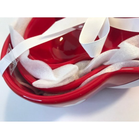 Terramoto Ceramic 3-Piece Heart-Shaped Bowl Dish Set Valentine's Day Gift - Picture 5 of 8
